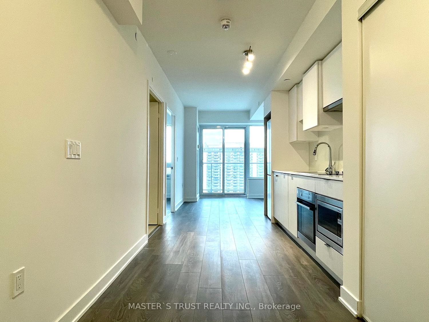 99 Broadway Ave, unit 2301 for rent - image #5