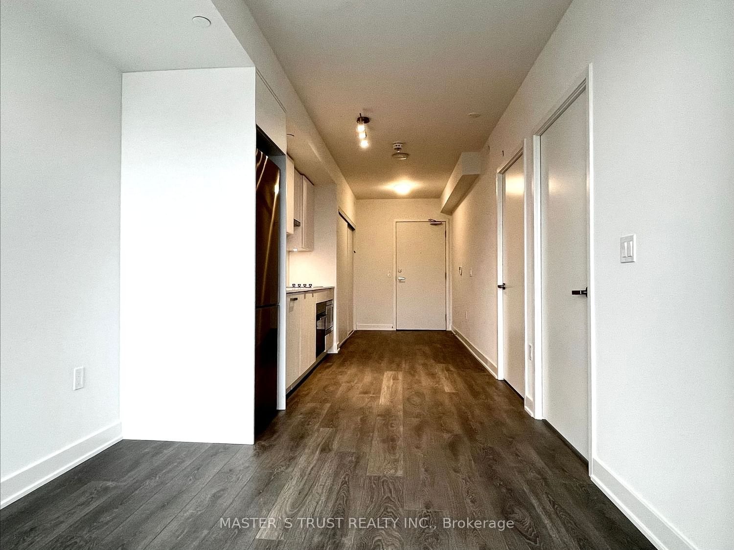 99 Broadway Ave, unit 2301 for rent - image #8