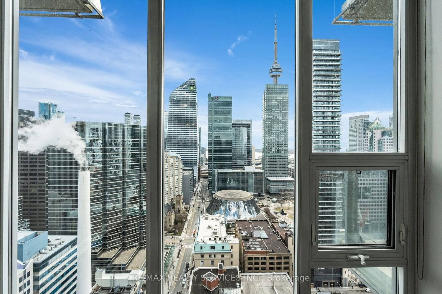 126 Simcoe St, unit 3008 for rent - image #23