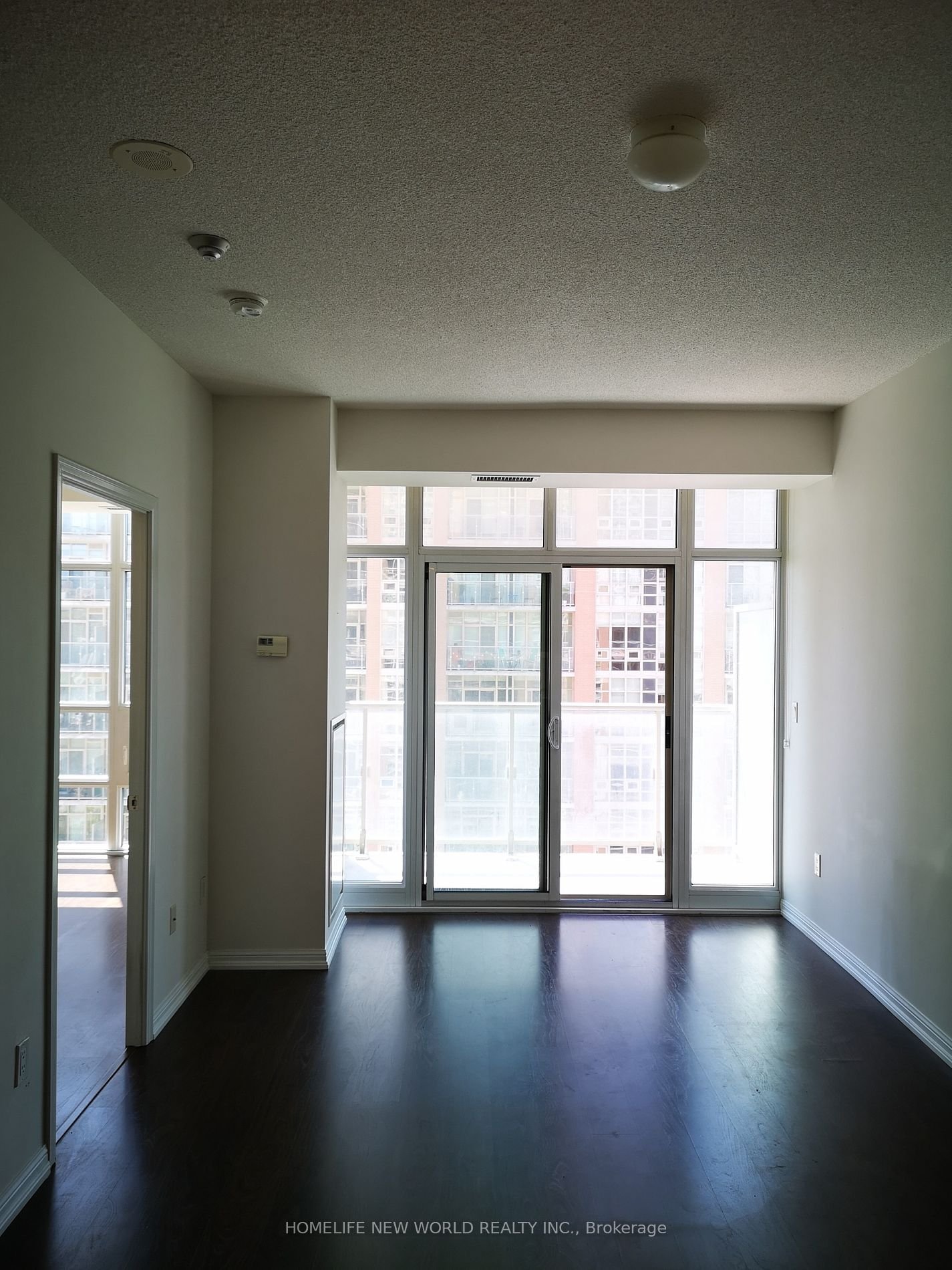 65 East Liberty St, unit 1807 for rent - image #4