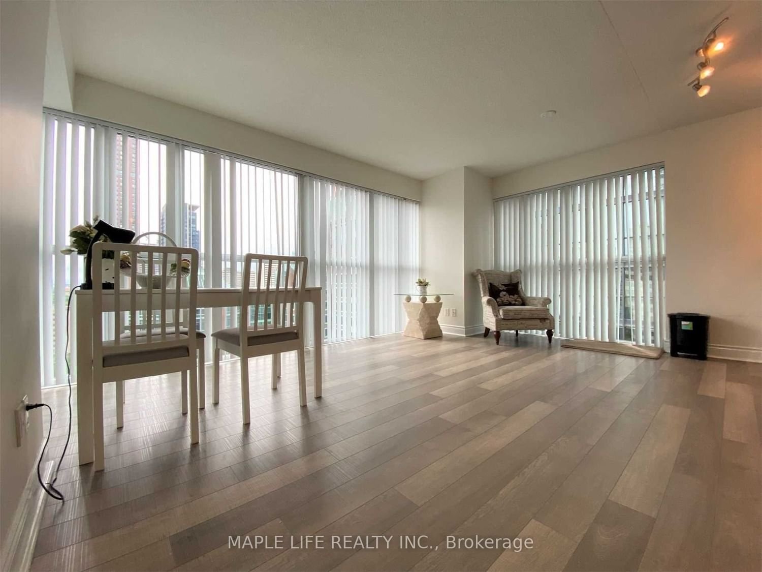 28 Ted Rogers Way, unit 1802 for rent - image #8