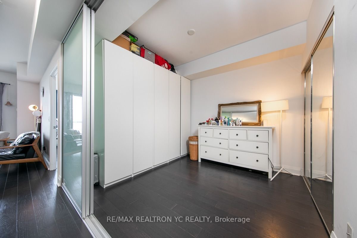 65 St Mary St, unit 2205 for rent - image #8