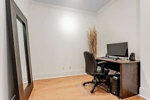 10 Northtown Way, unit 102 for rent - image #9
