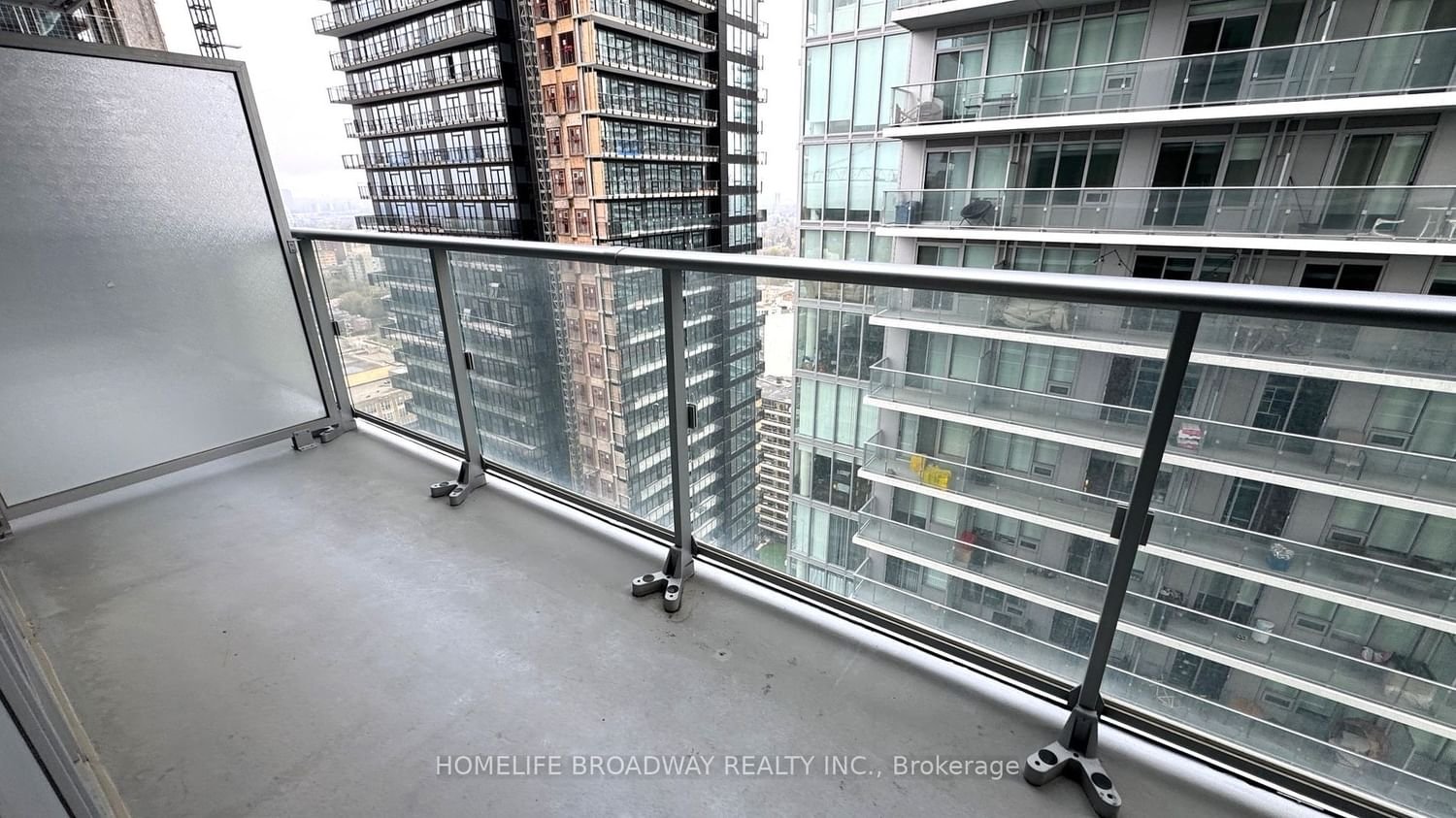 99 Broadway Ave, unit 2805 for rent - image #14