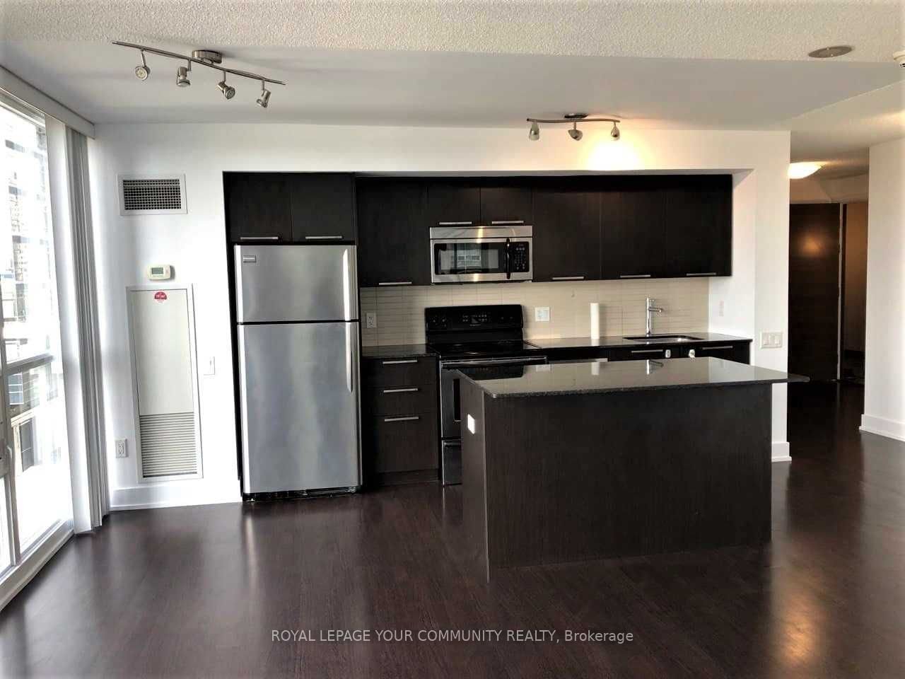 23 Sheppard Ave E, unit 710 for rent - image #4