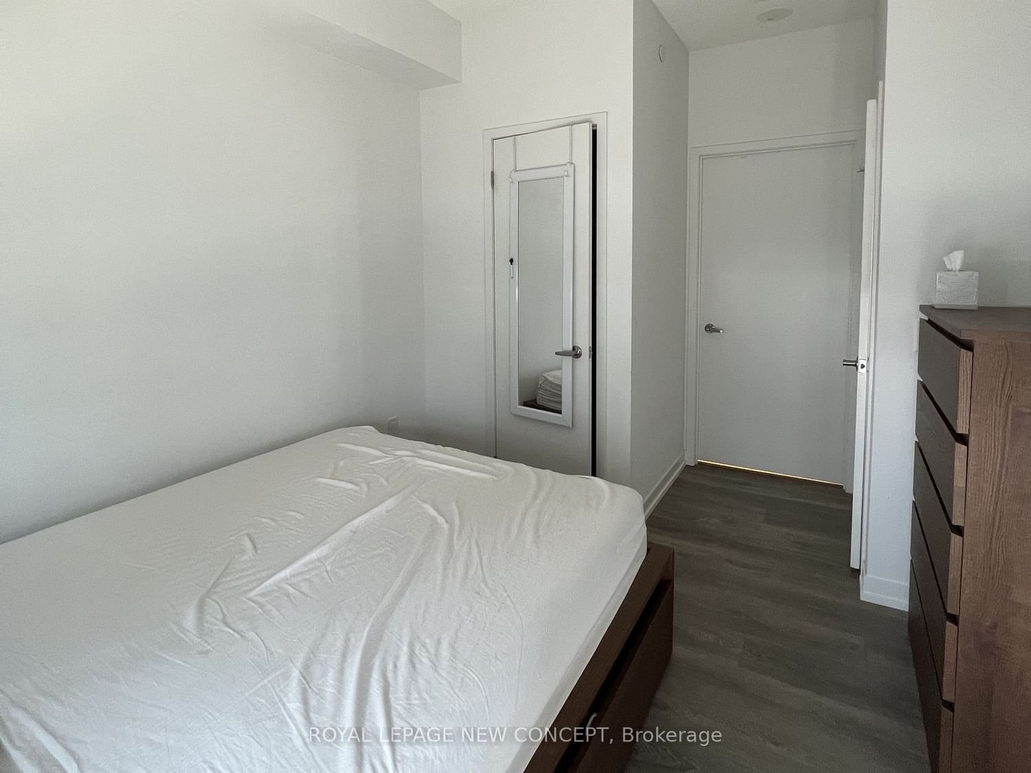 15 Lower Jarvis St, unit 703 for rent - image #8