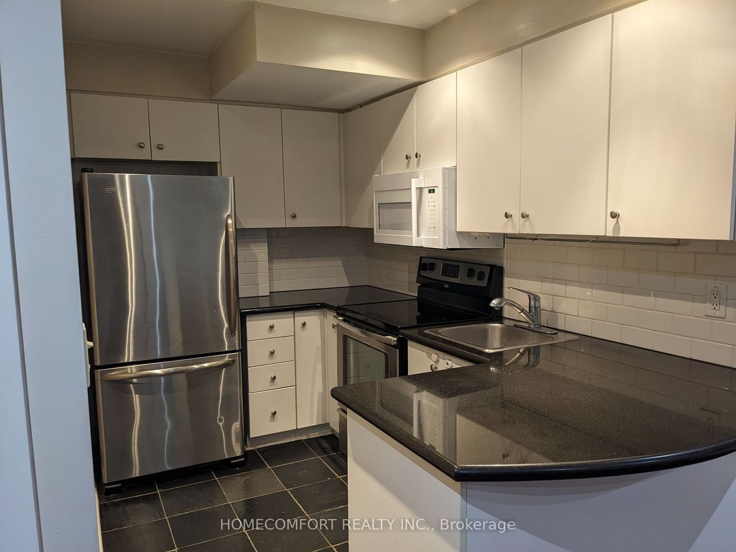 415 Jarvis St, unit 377 for rent - image #7