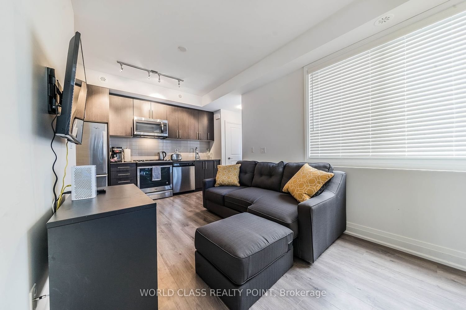 780 Sheppard Ave E, unit Th62 for rent - image #5
