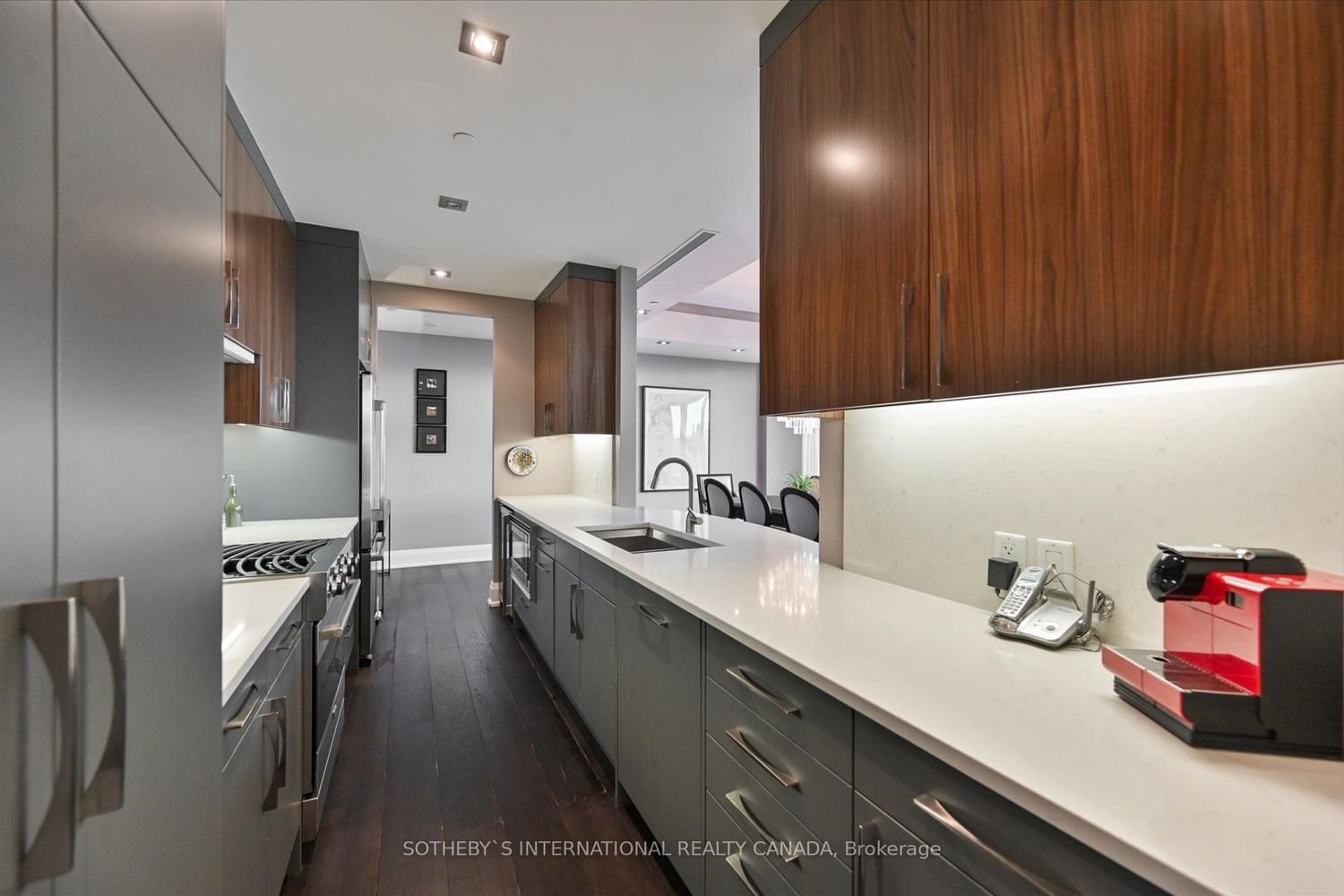77 Charles St W, unit 704 for sale - image #10