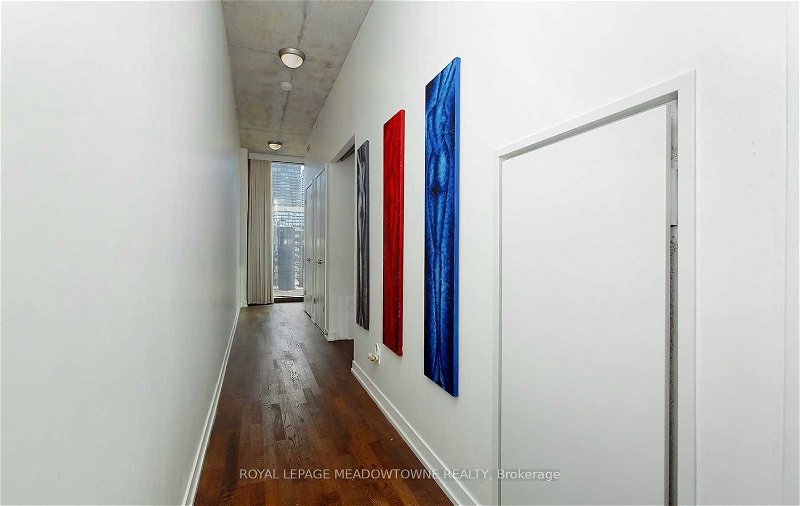 560 King St W, unit 1010 for rent - image #2
