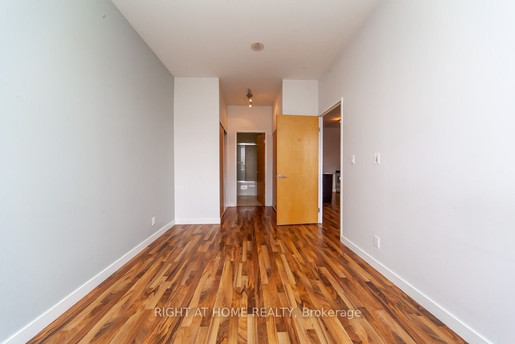 1005 King St W, unit 917 for rent - image #6