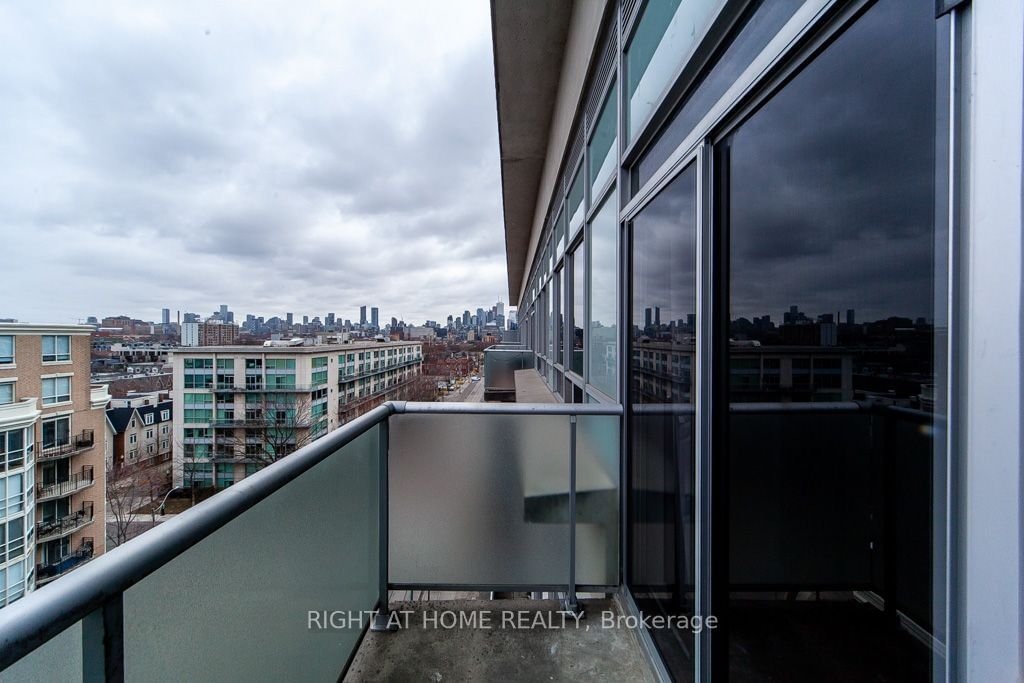 1005 King St W, unit 917 for rent - image #9