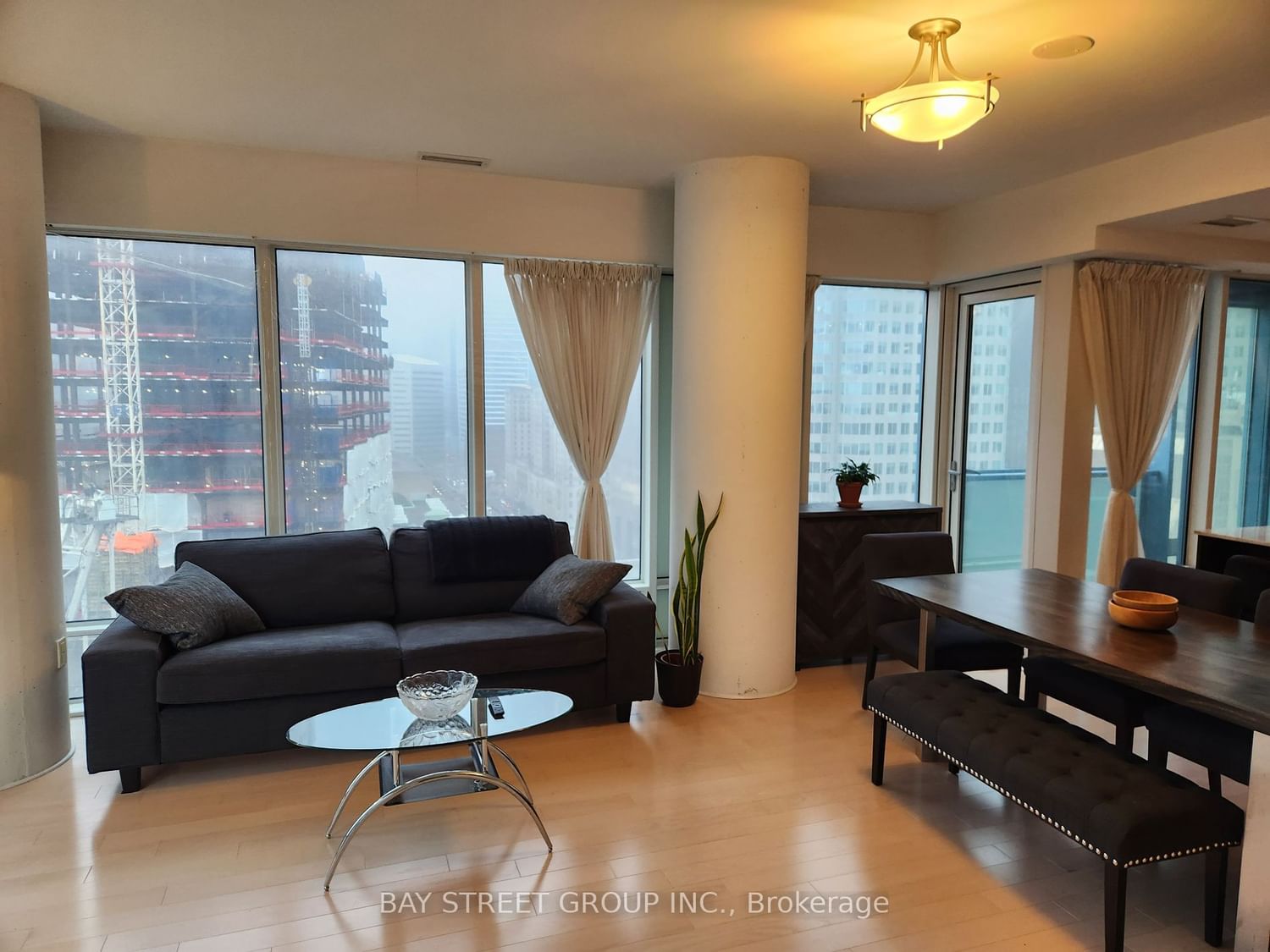 8 The Esplanade, unit 1902 for rent