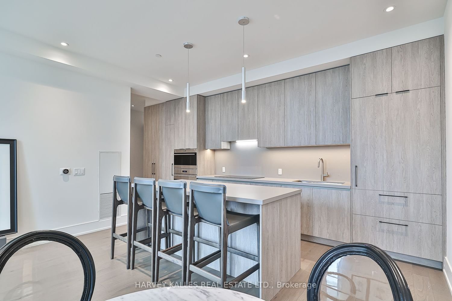 1 Yorkville Ave, unit Ph2 for sale - image #11