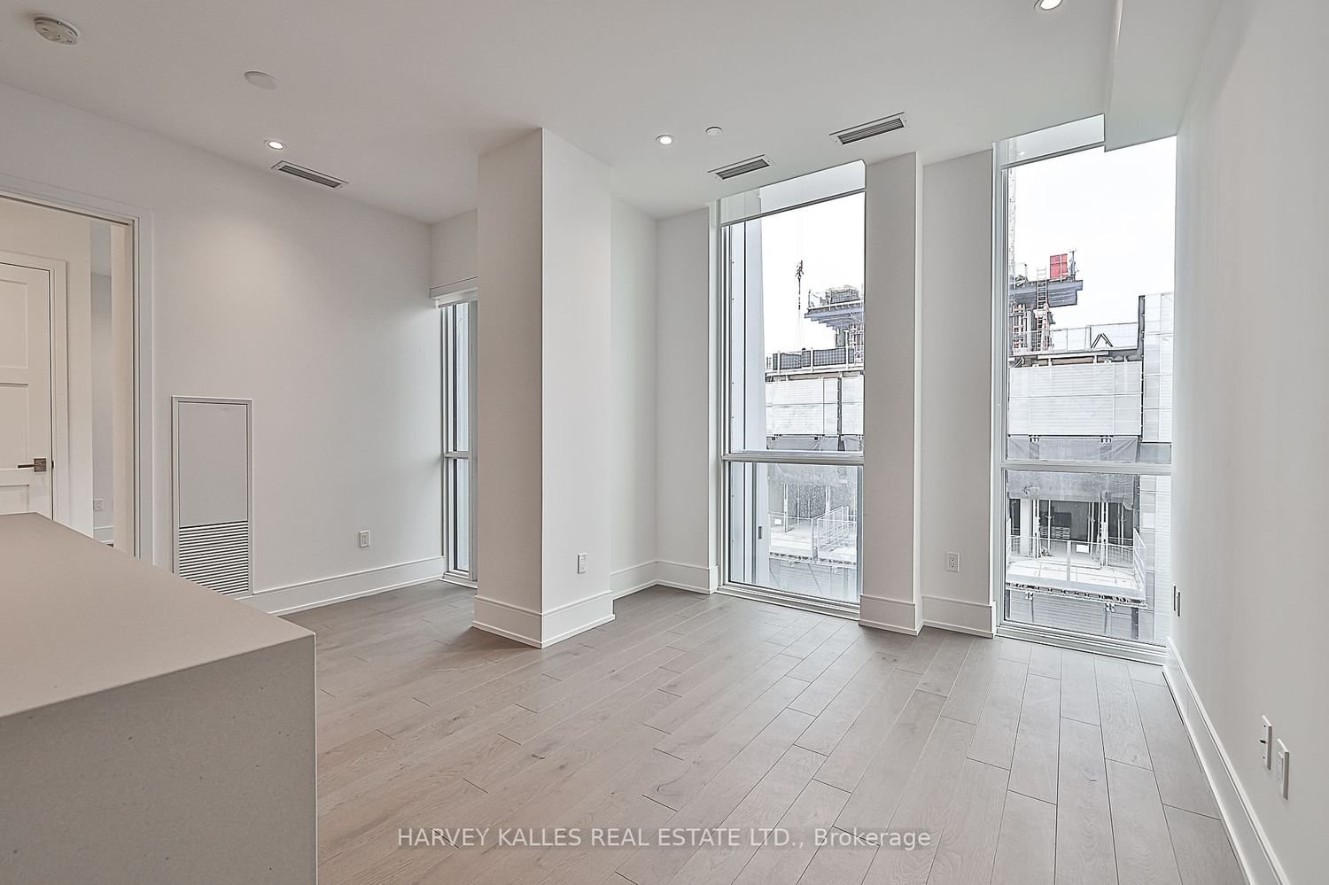 1 Yorkville Ave, unit Ph2 for sale - image #14