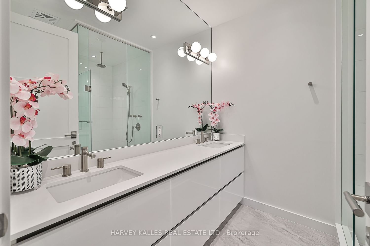 1 Yorkville Ave, unit Ph2 for sale - image #19