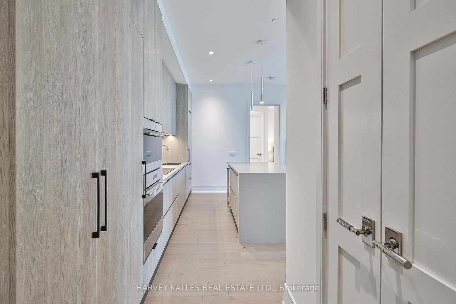 1 Yorkville Ave, unit Ph2 for sale - image #5