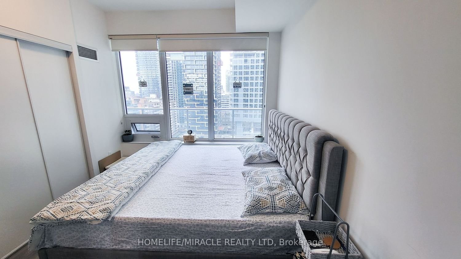 195 Redpath Ave, unit 1811 for sale - image #6