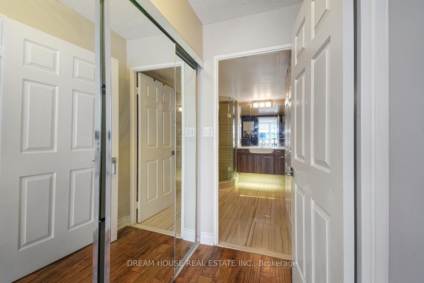 30 Greenfield Ave, unit 603 for sale - image #15