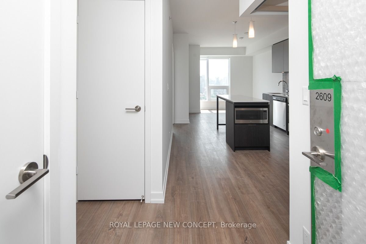 203 College St S, unit 2609 for rent - image #2