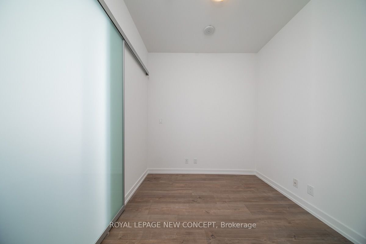 203 College St S, unit 2609 for rent - image #4