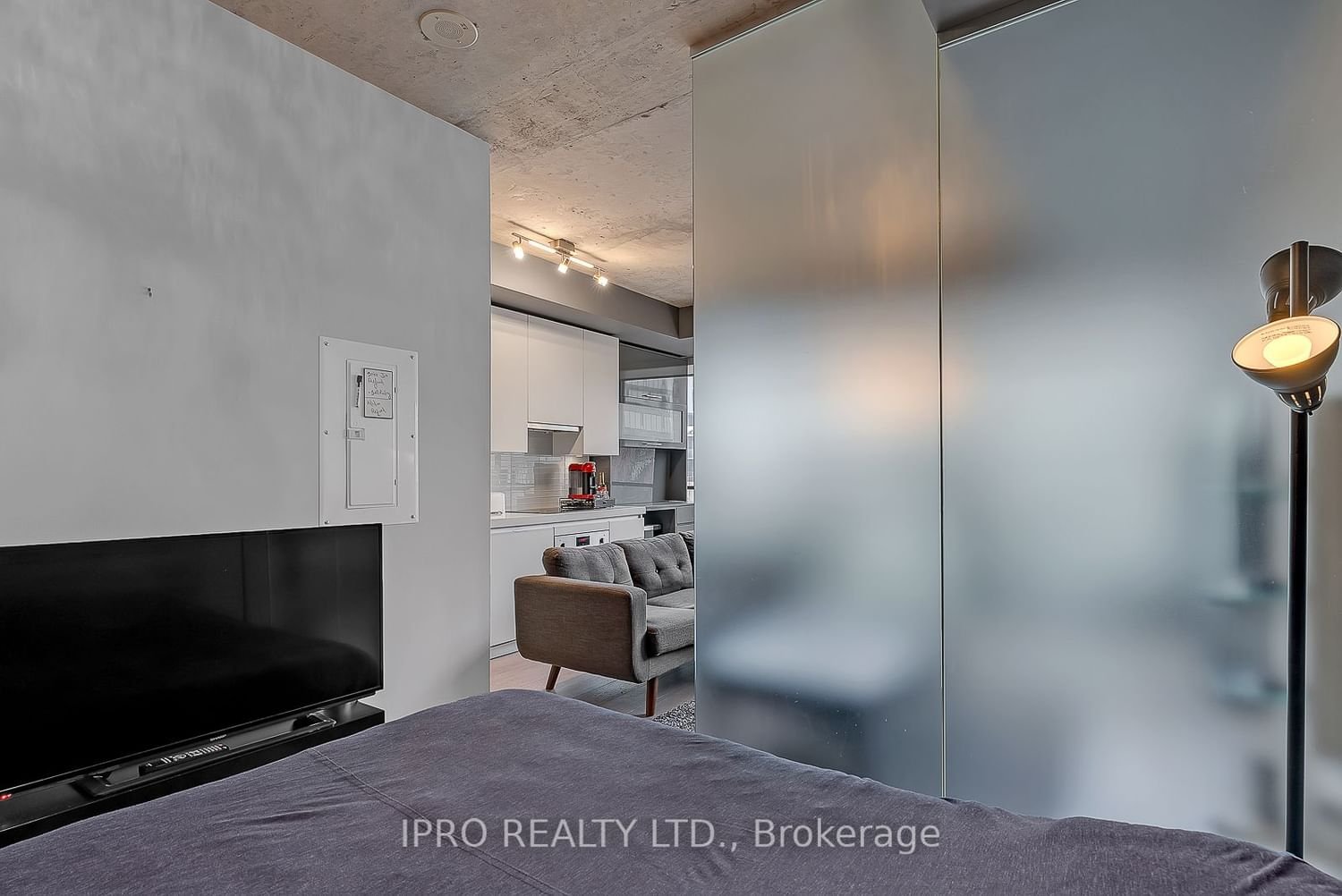 629 King St W, unit 622 for rent - image #12