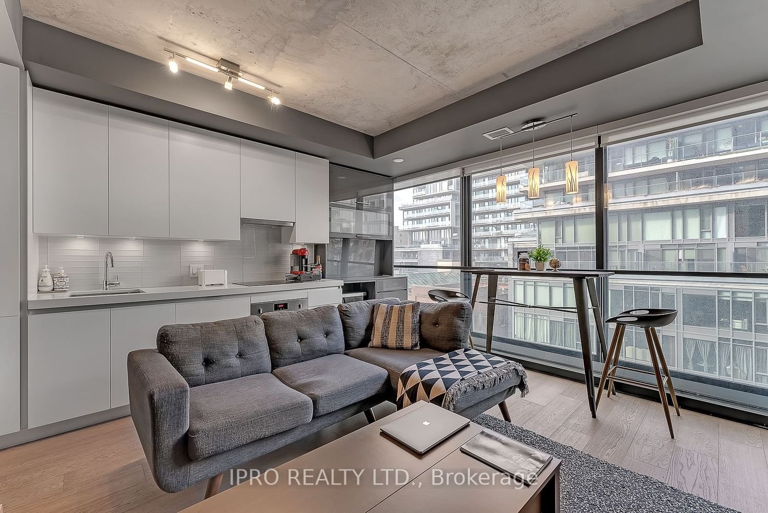 629 King St W, unit 622 for rent - image #5