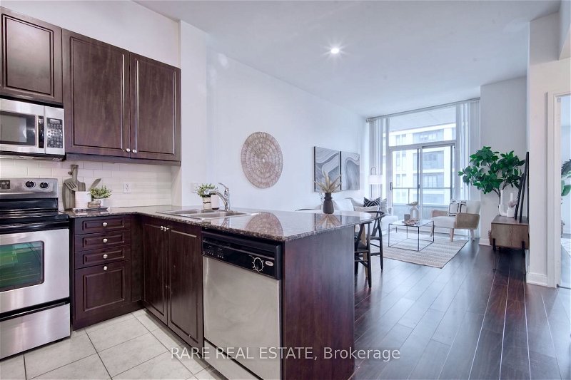 88 Broadway Ave, unit 811 for sale - image #2