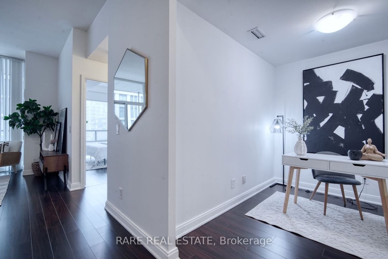 88 Broadway Ave, unit 811 for sale - image #6