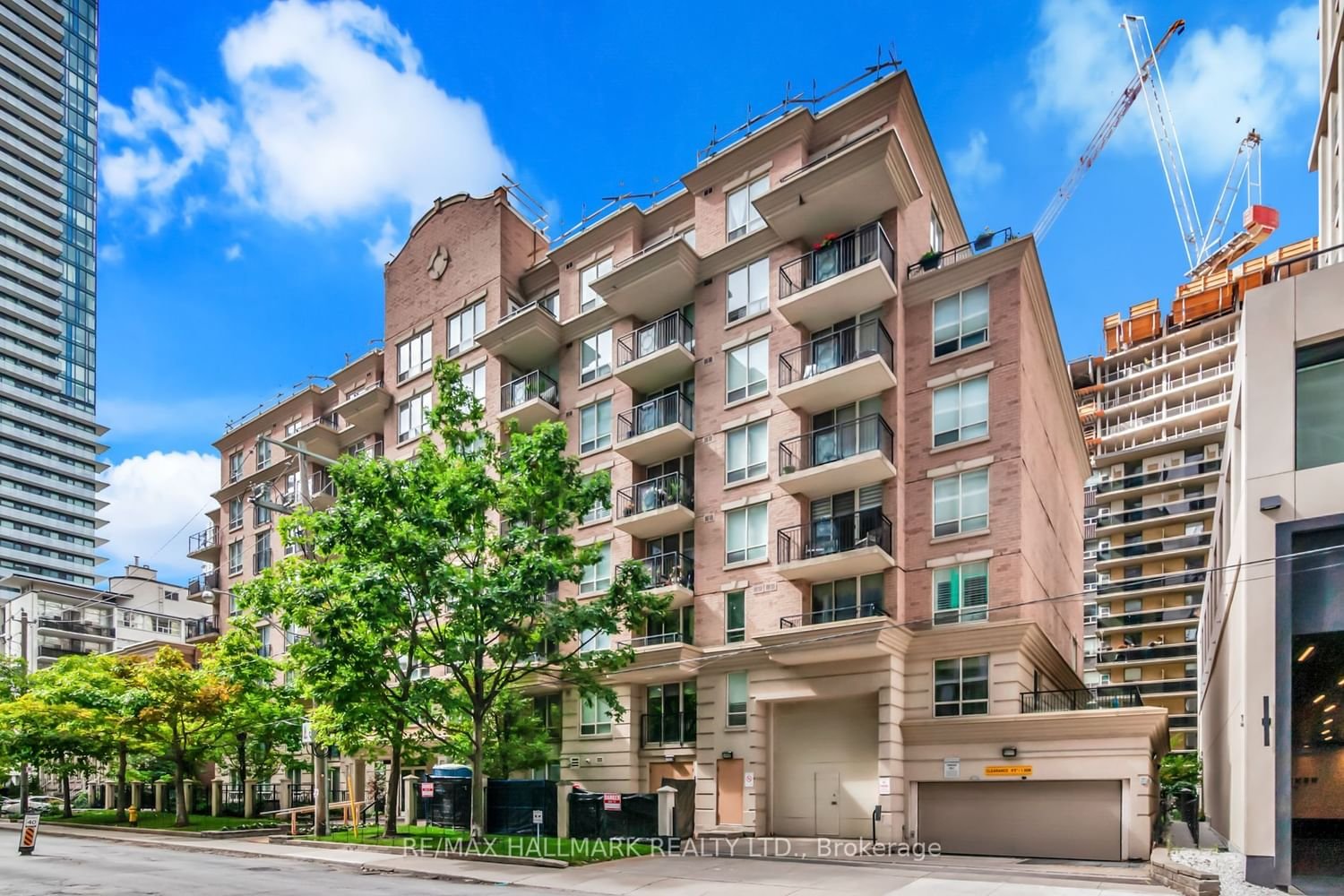 188 Redpath Ave, unit 207 for sale - image #2