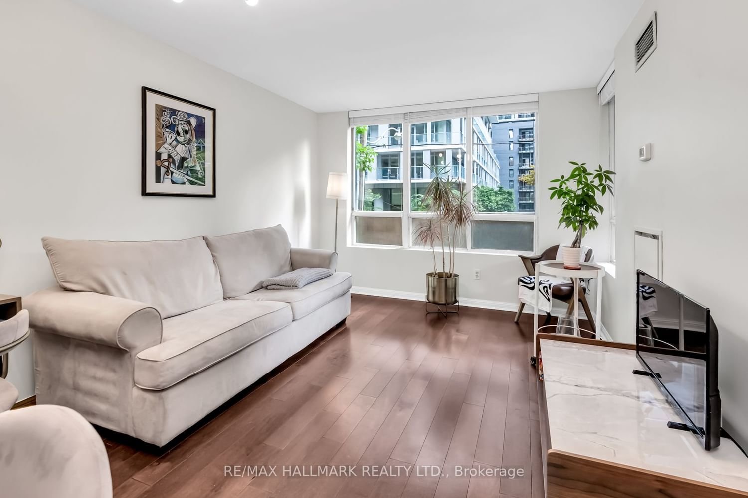 188 Redpath Ave, unit 207 for sale - image #7