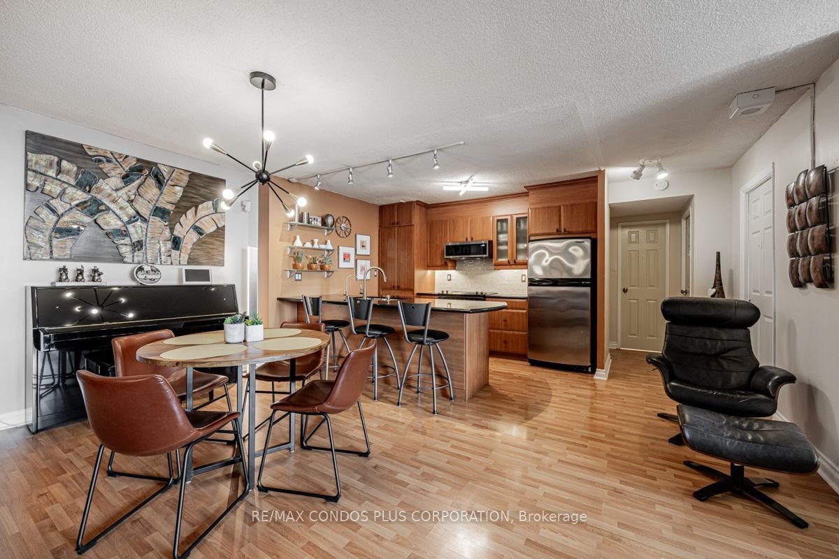10 Tangreen Crt, unit 3104 for sale - image #3