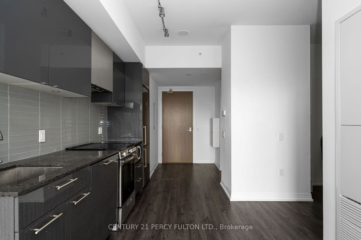 251 Jarvis St, unit 1903 for rent - image #3