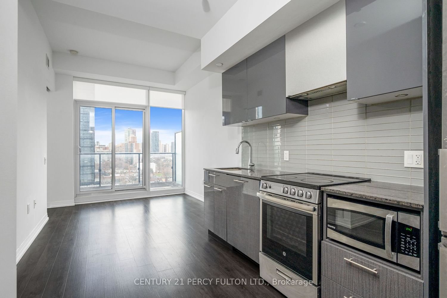251 Jarvis St, unit 1903 for rent - image #5