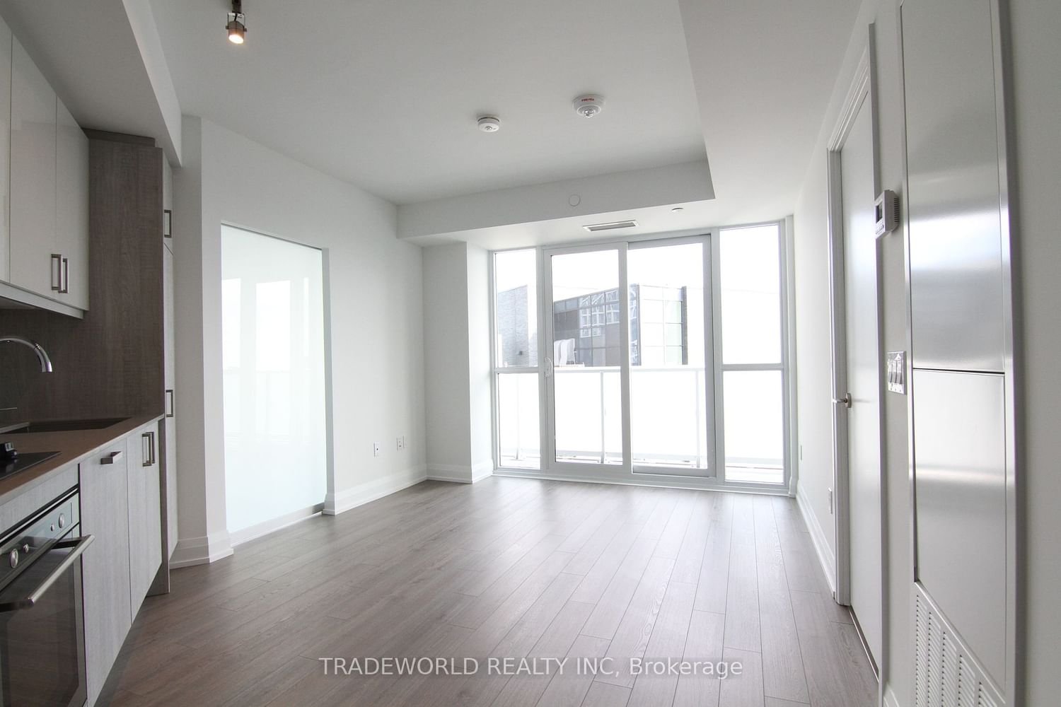 77 Mutual St, unit 3302 for rent - image #3
