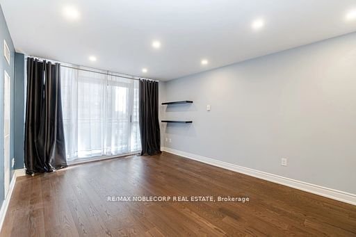 33 Sheppard Ave E, unit 500 for rent - image #12