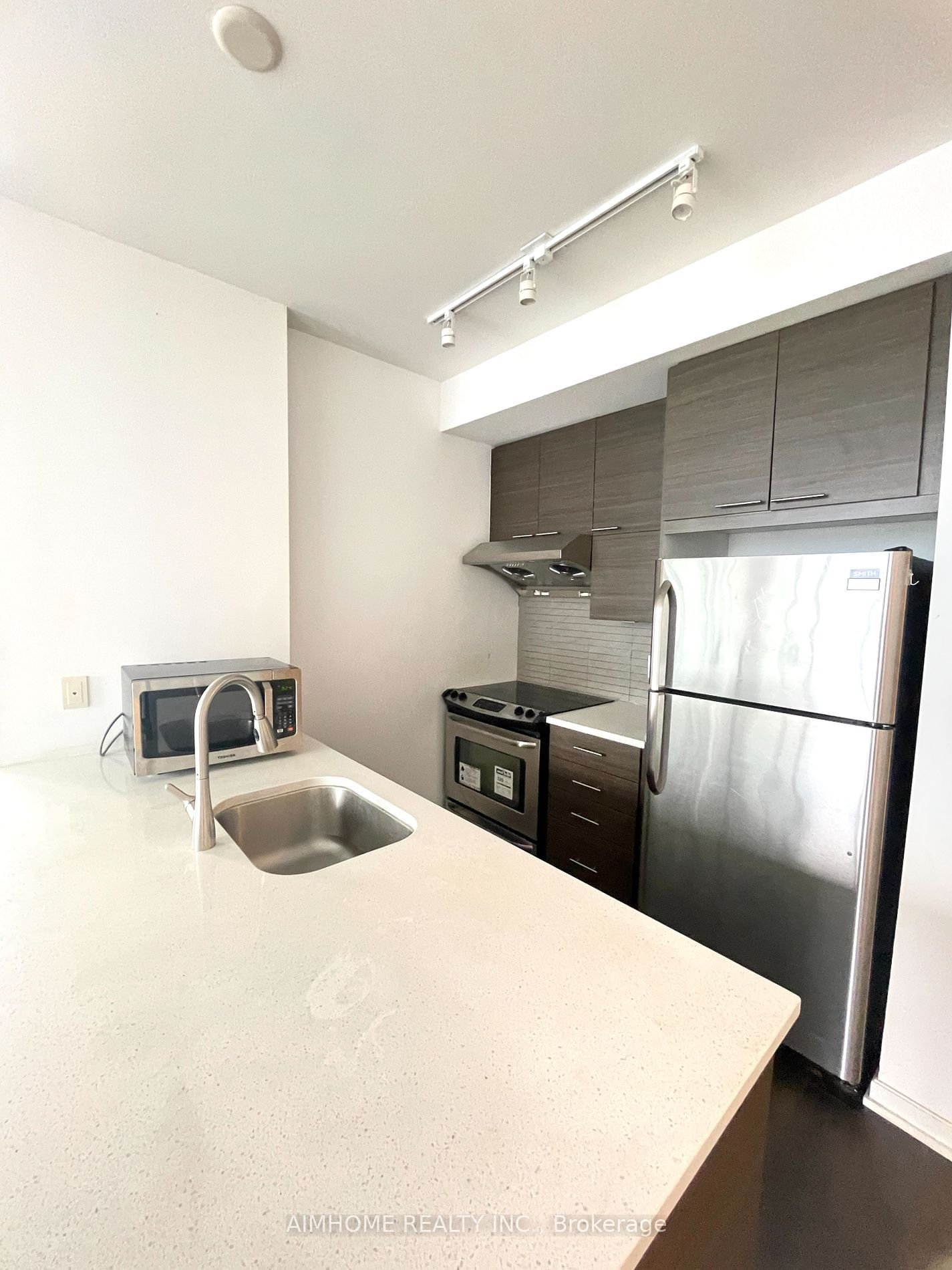 66 Forest Manor Rd, unit 2706 for rent - image #7