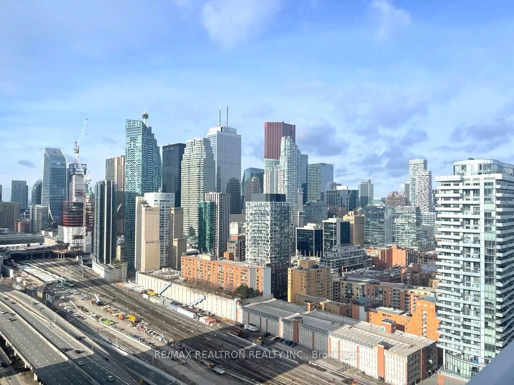 15 Lower Jarvis St, unit 2710 for rent - image #31