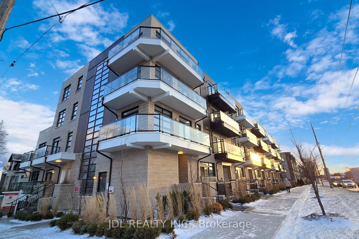 57 Finch Ave W, unit 18 for sale - image #2
