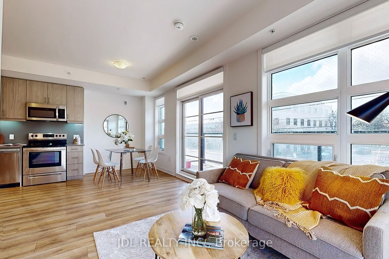 57 Finch Ave W, unit 18 for sale - image #6