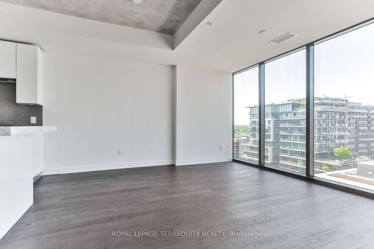 629 King St W, unit Ph 1414 for rent - image #12