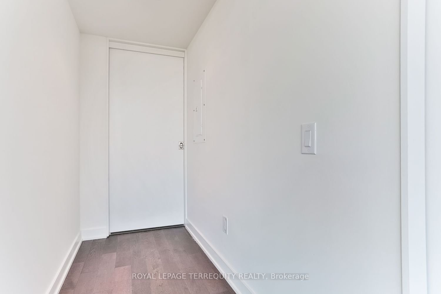 629 King St W, unit Ph 1414 for rent - image #3