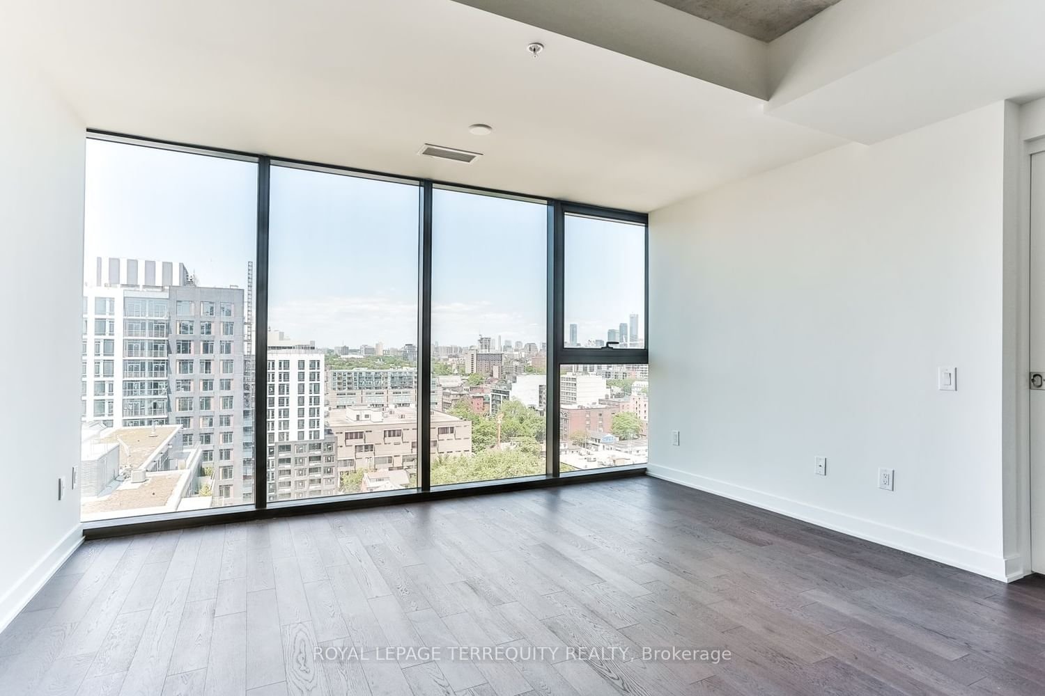 629 King St W, unit Ph 1414 for rent - image #5