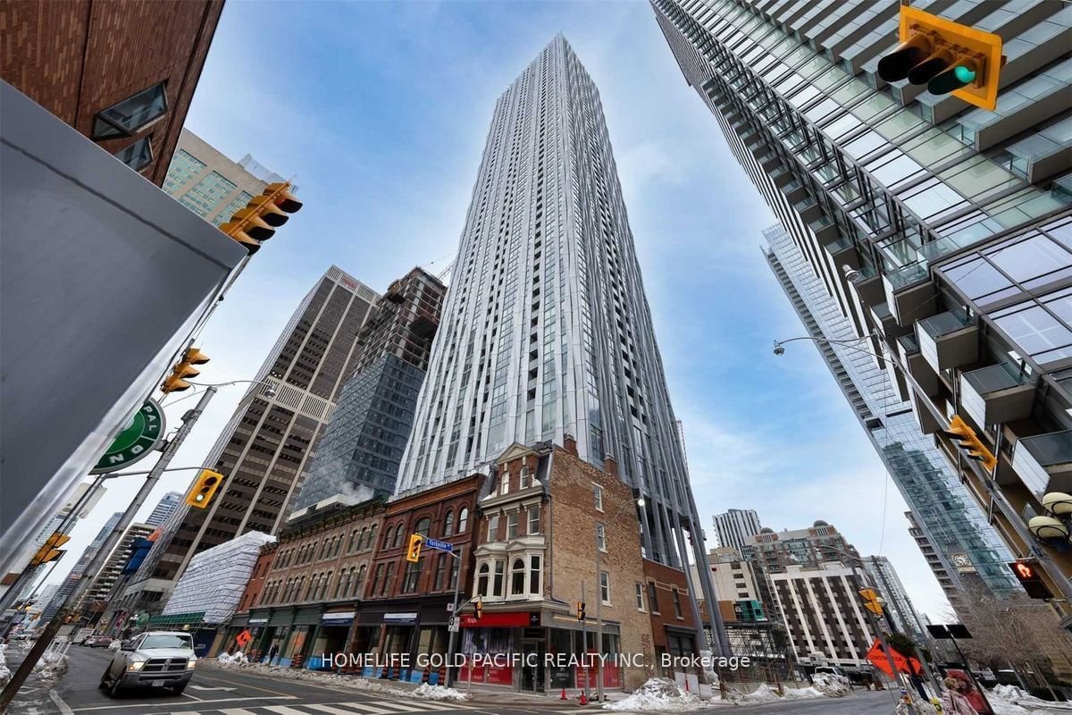 1 Yorkville Ave, unit 2207 for rent - image #1