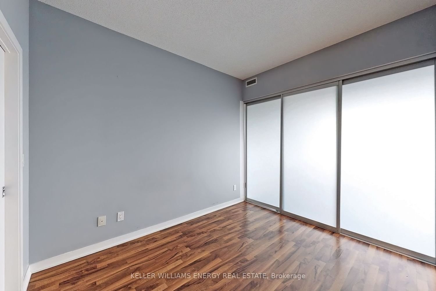 59 East Liberty St, unit 2009 for rent - image #19