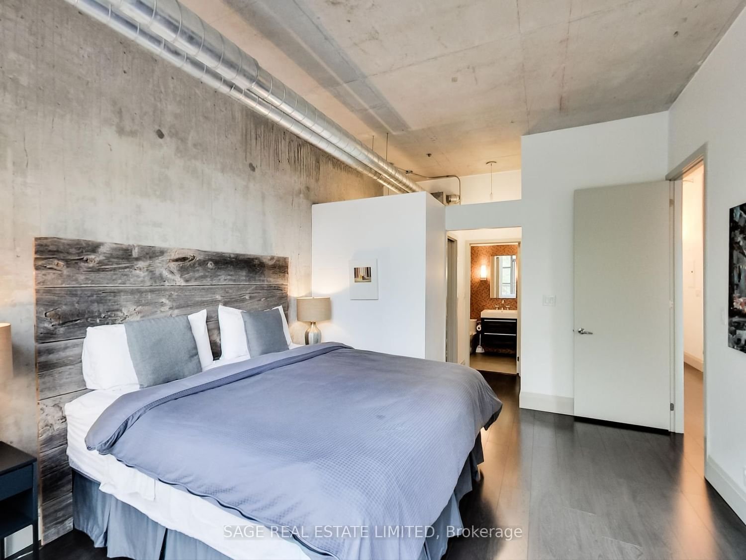 955 Queen St W, unit 301 for rent - image #8