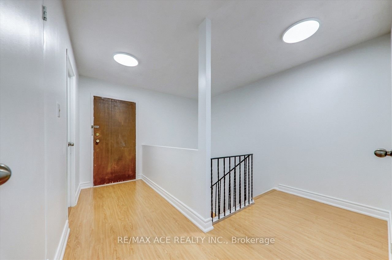 25 Pebble Bywy, unit 21 for sale - image #21