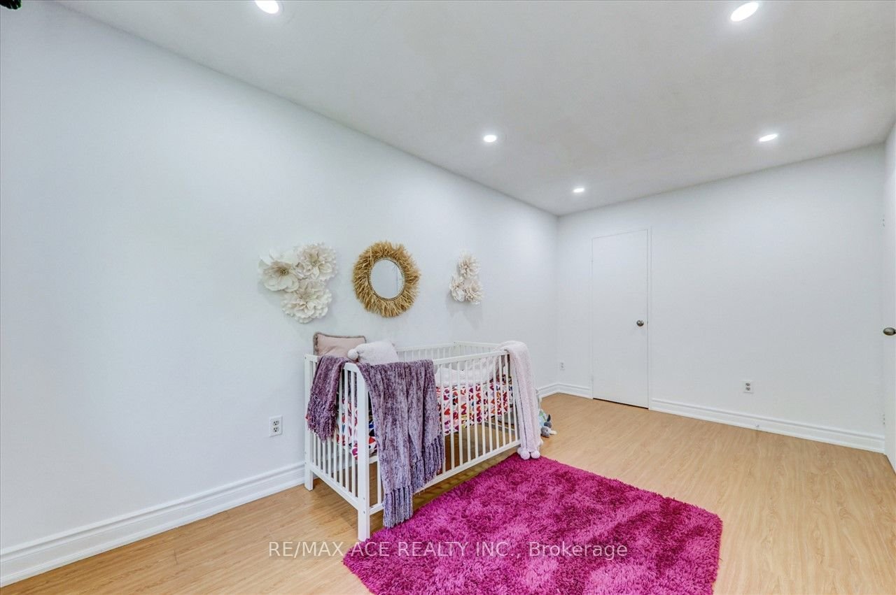 25 Pebble Bywy, unit 21 for sale - image #26