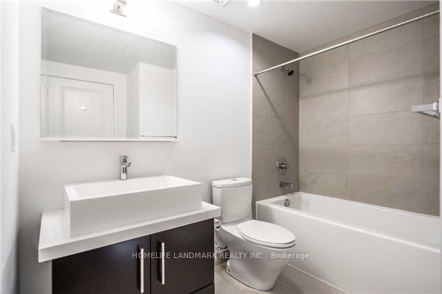 65 St Mary St, unit 1207 for rent - image #6