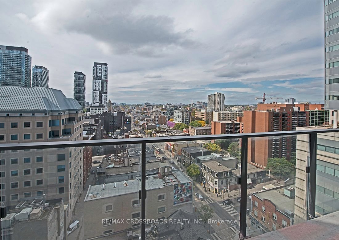 215 Queen St W, unit 1101 for rent - image #2